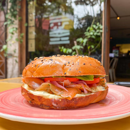 Smoked salmon bagel